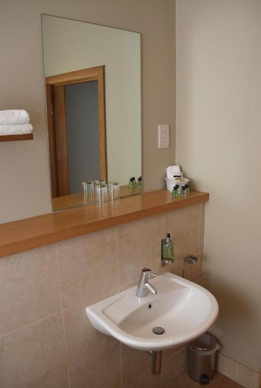 The Mitre Inn Нерсборо Экстерьер фото